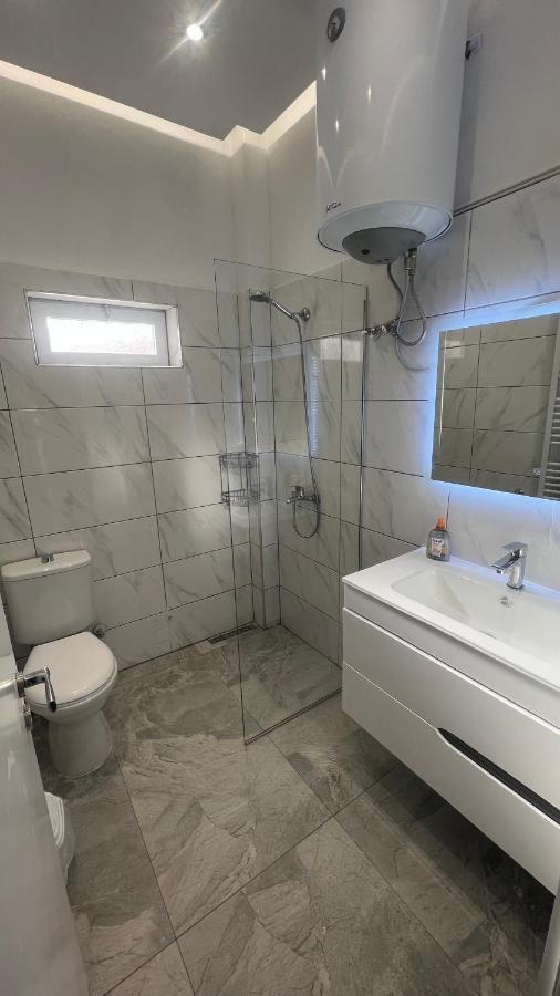 Colorful Comfy Condo Central טיראנה מראה חיצוני תמונה